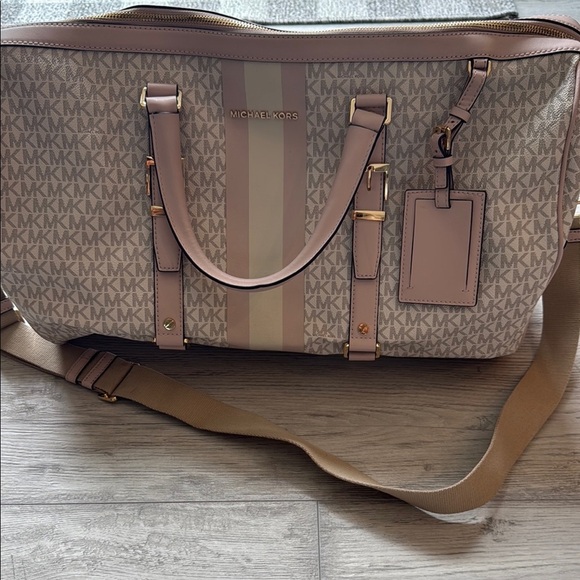Michael Kors pink white and tan bag - Picture 1 of 9